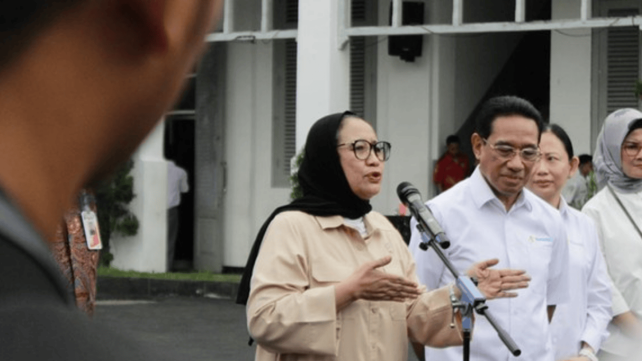 Menu Berjamur hingga Berbelatung, BGN Hentikan Operasional 47 SPPG Program MBG!