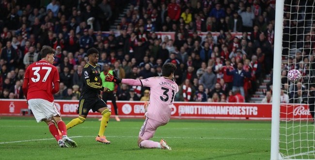 Diwarnai Kontroversi Gol, Manchester United Curai Poin Dramatis di Kandang Nottingham Forest