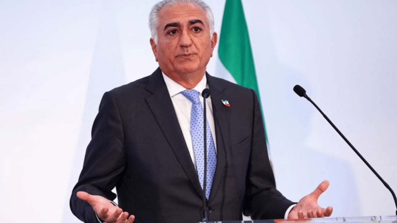 Khamenei Tewas, Reza Pahlavi Serukan Rakyat Iran Turun ke Jalan: ‘Republik Islam Berakhir!’