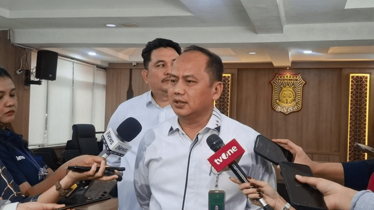 Kejagung Geledah Kantor di Medan-Pekanbaru, Buru Bukti Korupsi Ekspor Limbah Sawit Rp14 Triliun