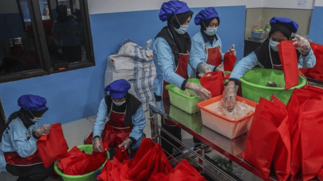 Bukan Untung per Porsi! BGN Bongkar Rumus “Rp6 Juta Sehari” Dapur MBG, Ternyata Biaya Standby Fasilitas