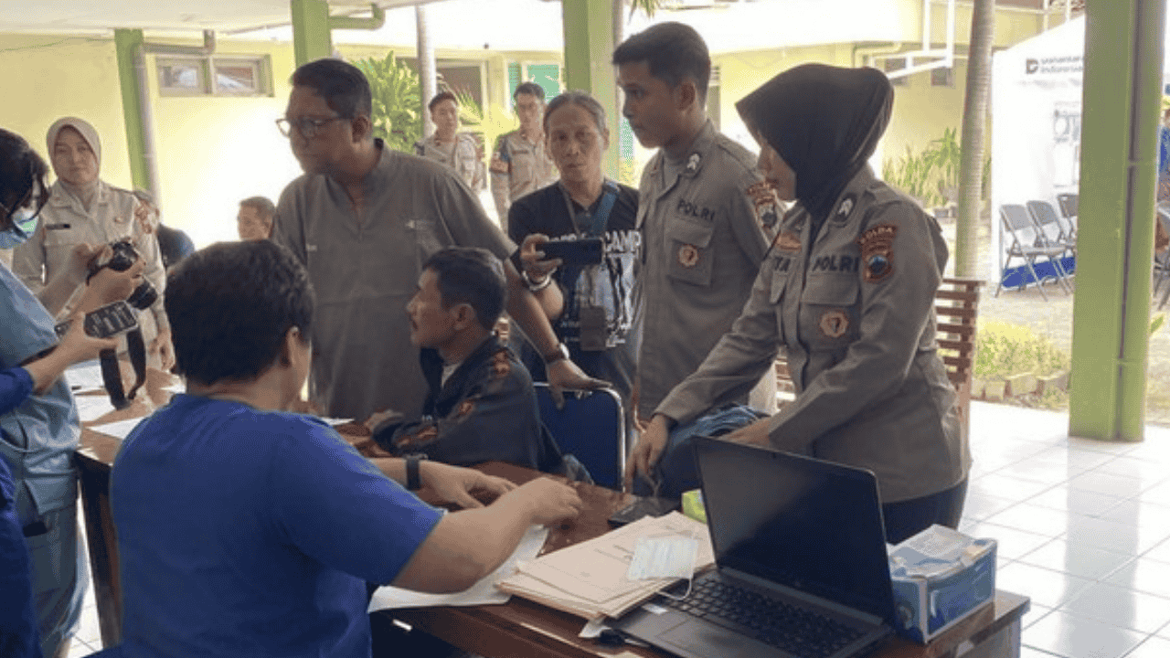 Bus PO Cahaya Trans Terguling di Exit Tol Krapyak Semarang, 16 Orang Tewas; Polisi Sebut 4 Korban dari Bogor
