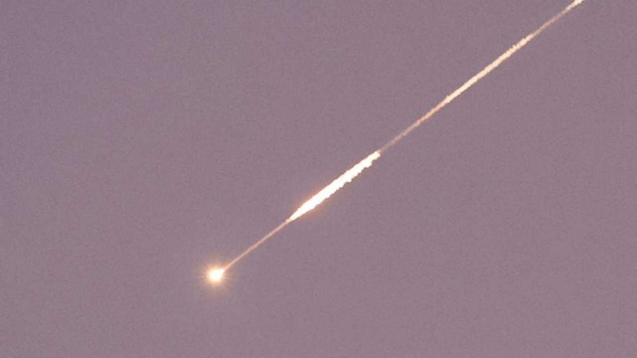 Bahrain Diguncang Serangan Fajar! Iran Klaim Hancurkan Komando Pangkalan Udara AS, 20 Drone dan 3 Rudal Dilepas