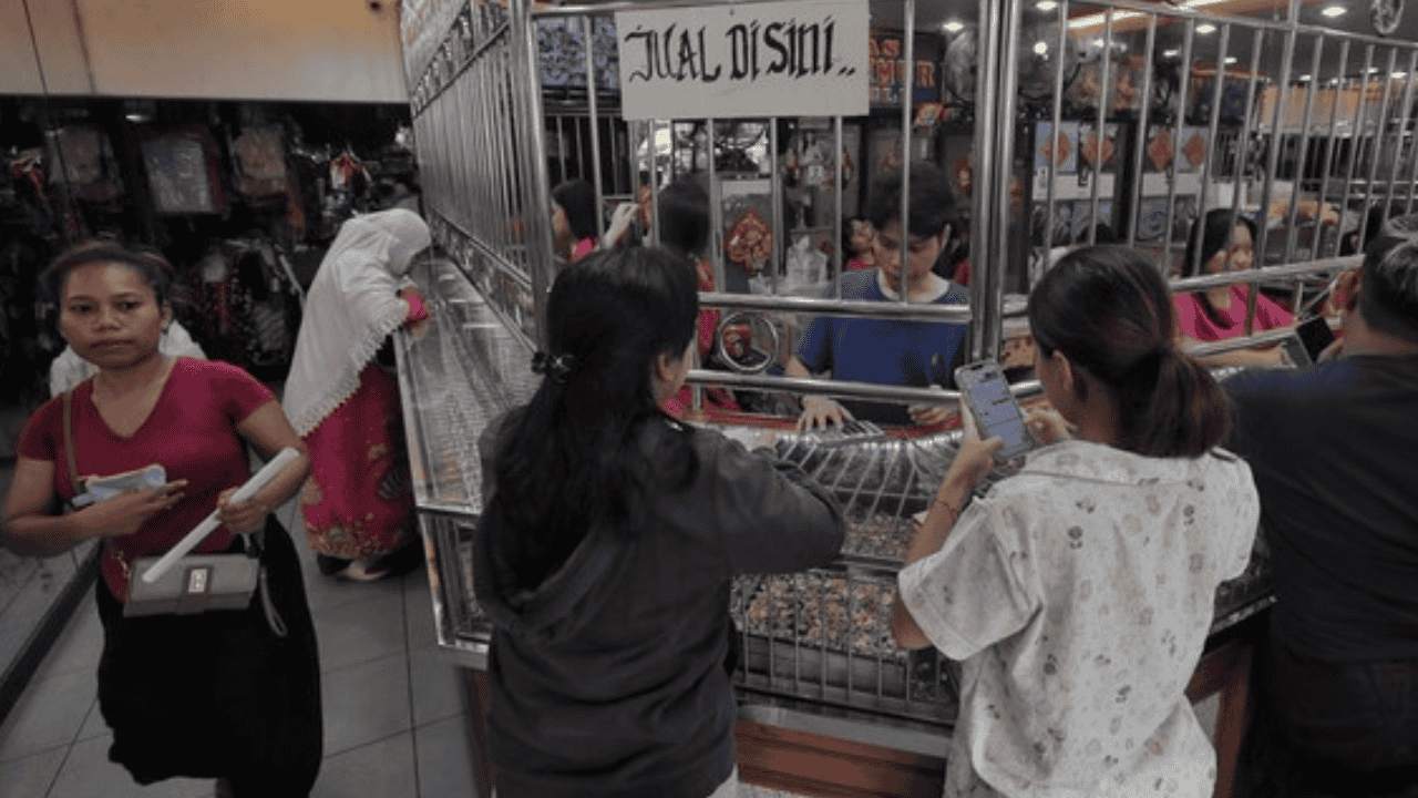 Emas Pegadaian Makin Dekat Rp3 Juta/Gram, Galeri24 dan UBS Sama-sama Naik Hari Ini