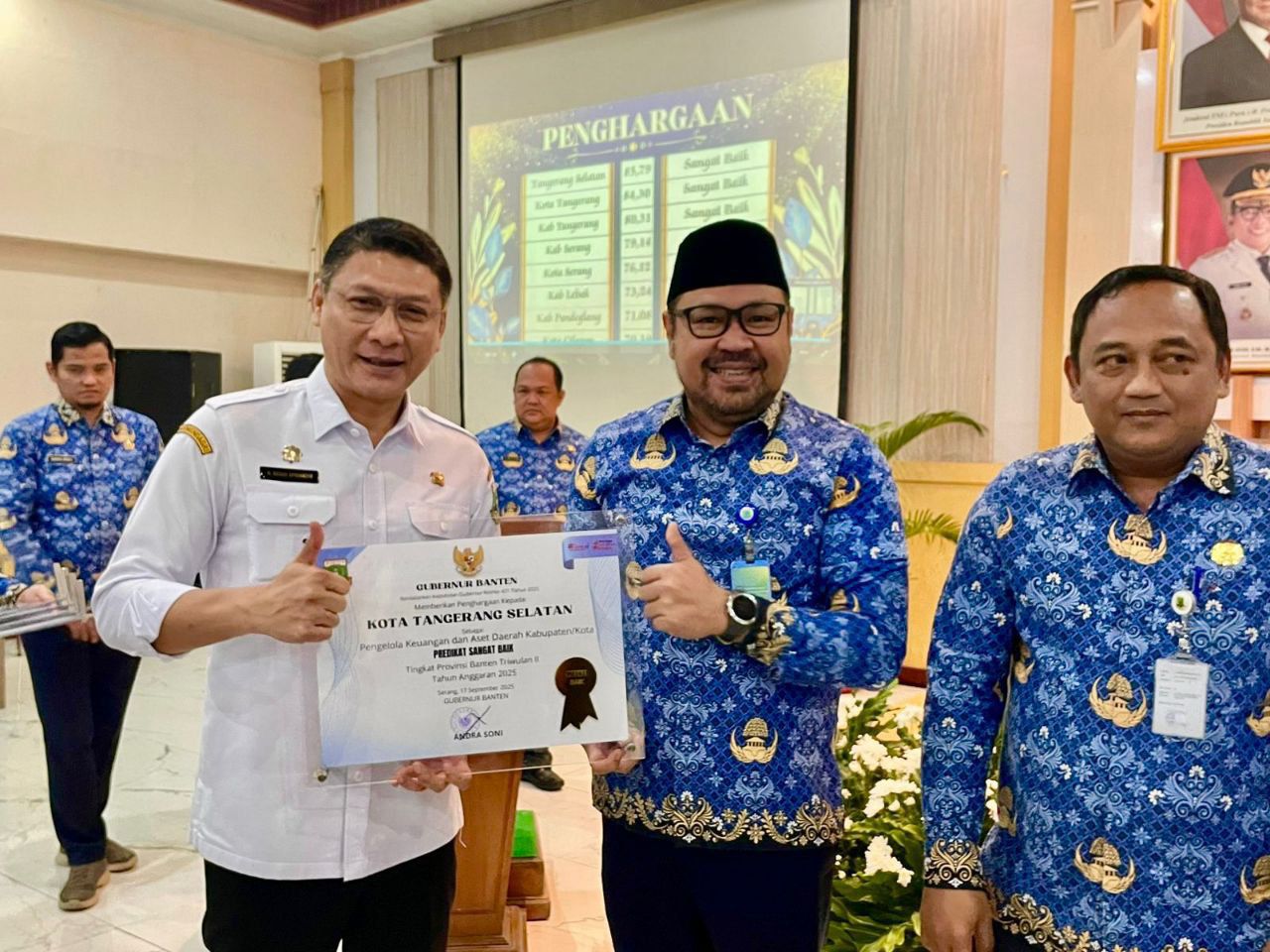 Pemkot Tangsel Sabet Gelar Juara Pengelolaan Keuangan, Kota dan Kabupaten Tangerang Dibuat Tertinggal!