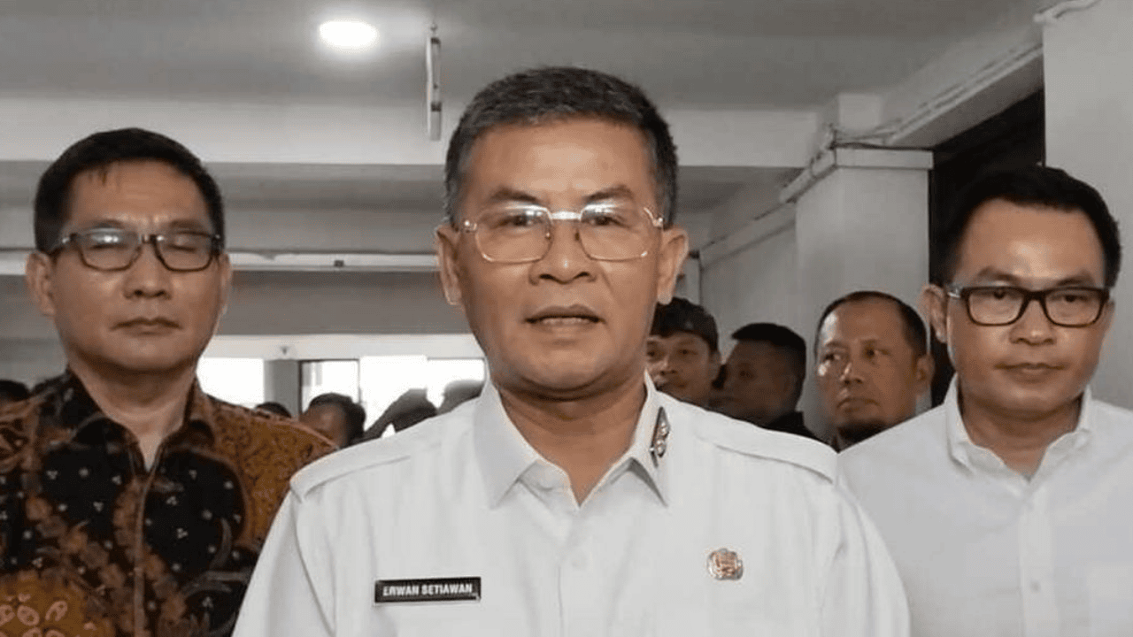 Hina Suku Sunda dan Viking, Streamer Resbob Dikecam, Wagub Jabar Desak Polisi Segera Tangkap