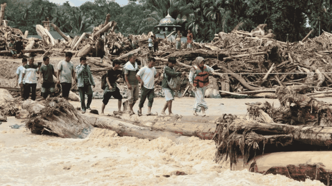 Viral Mencekam di Medsos, BNPB Jelaskan Kenapa Banjir-Longsor Sumatra Belum Ditetapkan Bencana Nasional