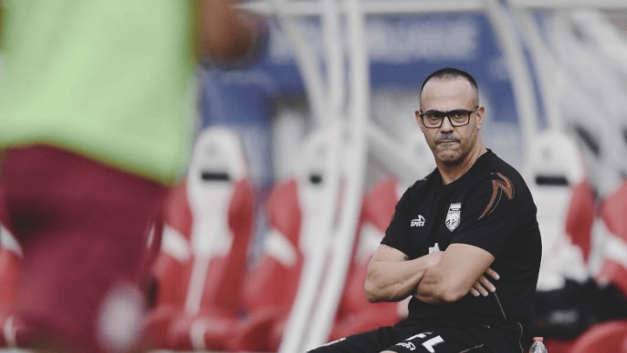 Diremehkan Jelang Tantang Persib, Pelatih Borneo Semprot Pengkritik: Mereka Tak Paham Bola!