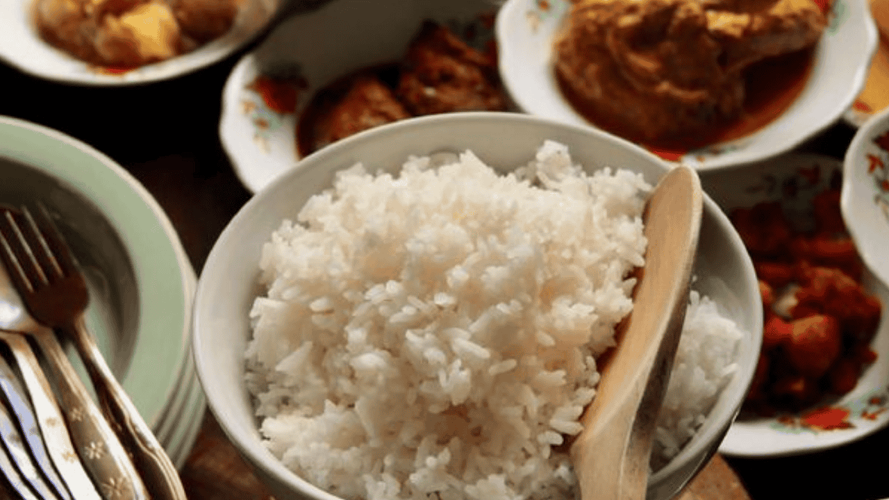 Viral Sahur Tanpa Nasi Bikin Puasa Lebih Enteng? Dokter Gizi Buka-bukaan: Aman, Tapi Ada Catatannya!