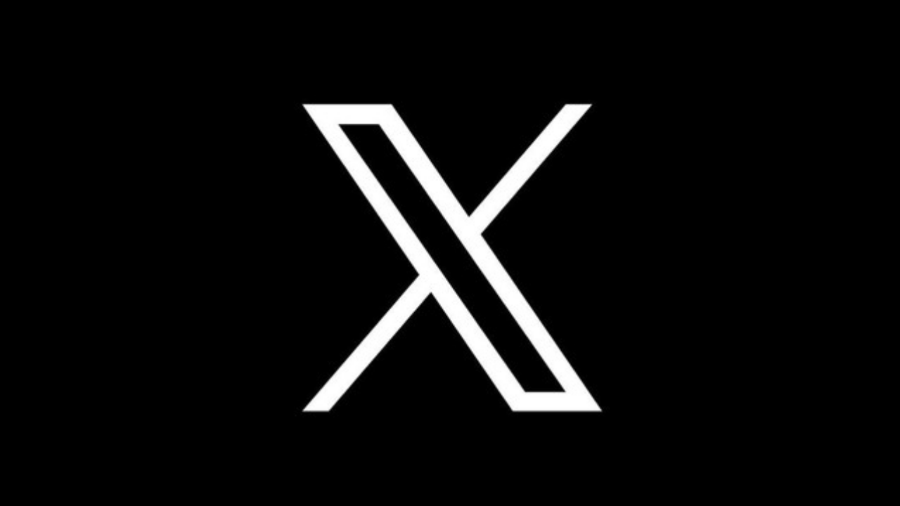 Heboh di X Chatbot AI Grok Manipulasi Foto Perempuan Jadi Seperti Bugil