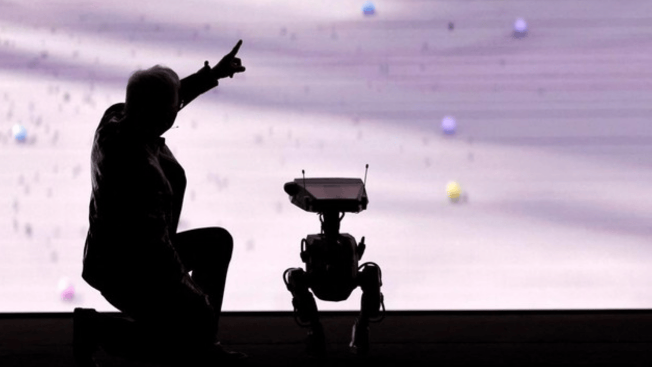 CES 2026 Resmi Dibuka, Deretan Gadget Unik Ini Langsung Curi Perhatian—Ada HP TriFold sampai Robot yang Bisa Lipat Baju