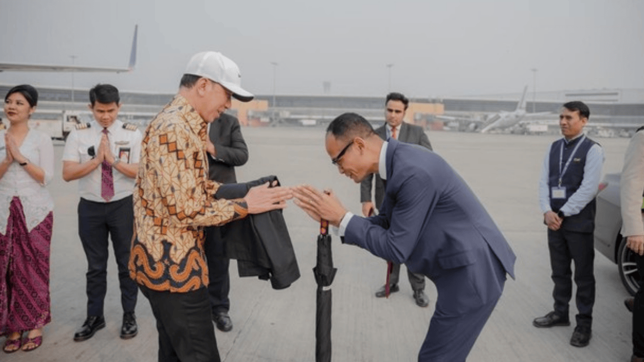 Jokowi Mendarat di India, Pagi Ini Masuk Forum Bloomberg Bahas “Kedaulatan AI” Bareng Tokoh Dunia