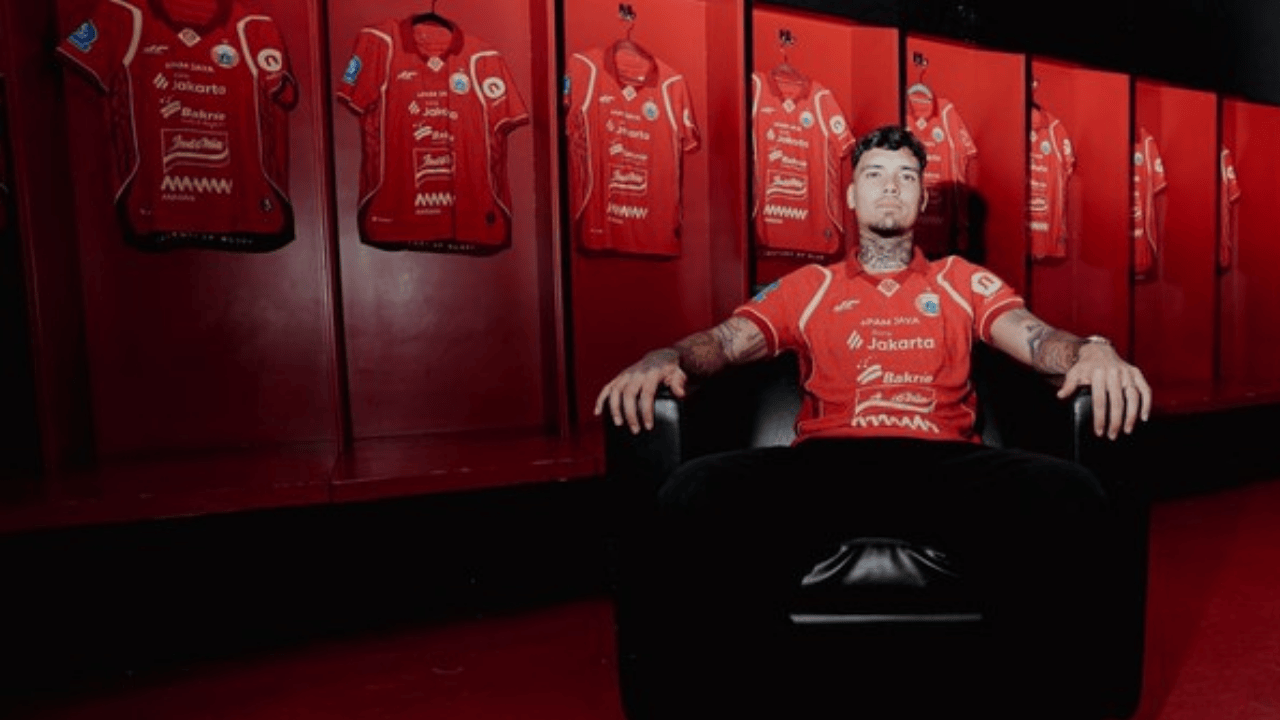 Resmi! Persija Ikat Shayne Pattynama 2,5 Tahun, Bek Timnas Bidik Gelar Juara