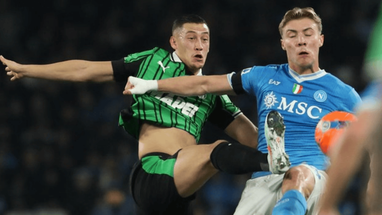 Jay Idzes Bikin Napoli Ketar-ketir, Grosso Bilang Sassuolo “Main Hebat” tapi Pulang Nol Poin