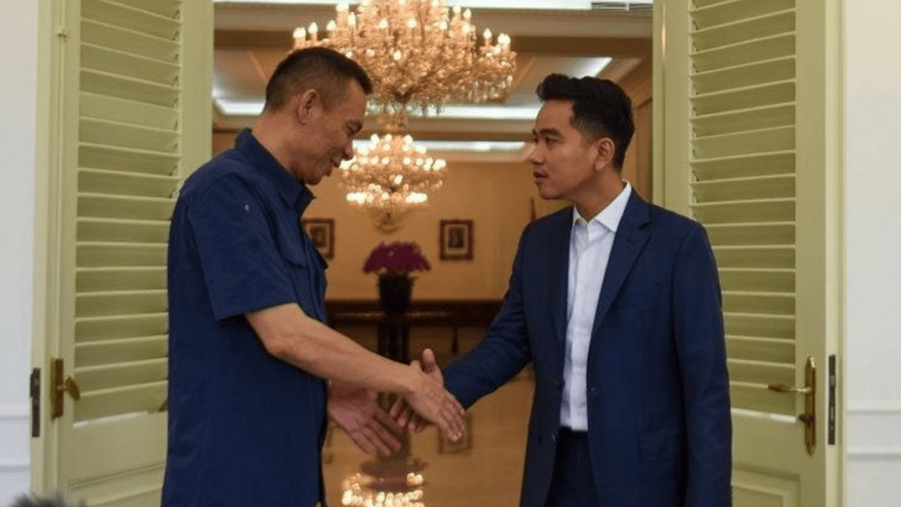 Berbalik Arah! Rismon Sianipar Akui Ijazah Jokowi dan Gibran Asli Setelah Tiga Bulan Kajian