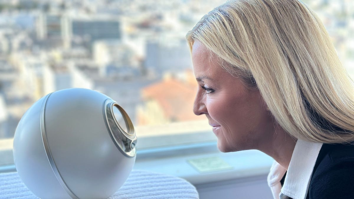 World ID 4.0 Gandeng Tinder, Zoom, dan DocuSign untuk Blokir Deepfake dan Bot AI di Internet