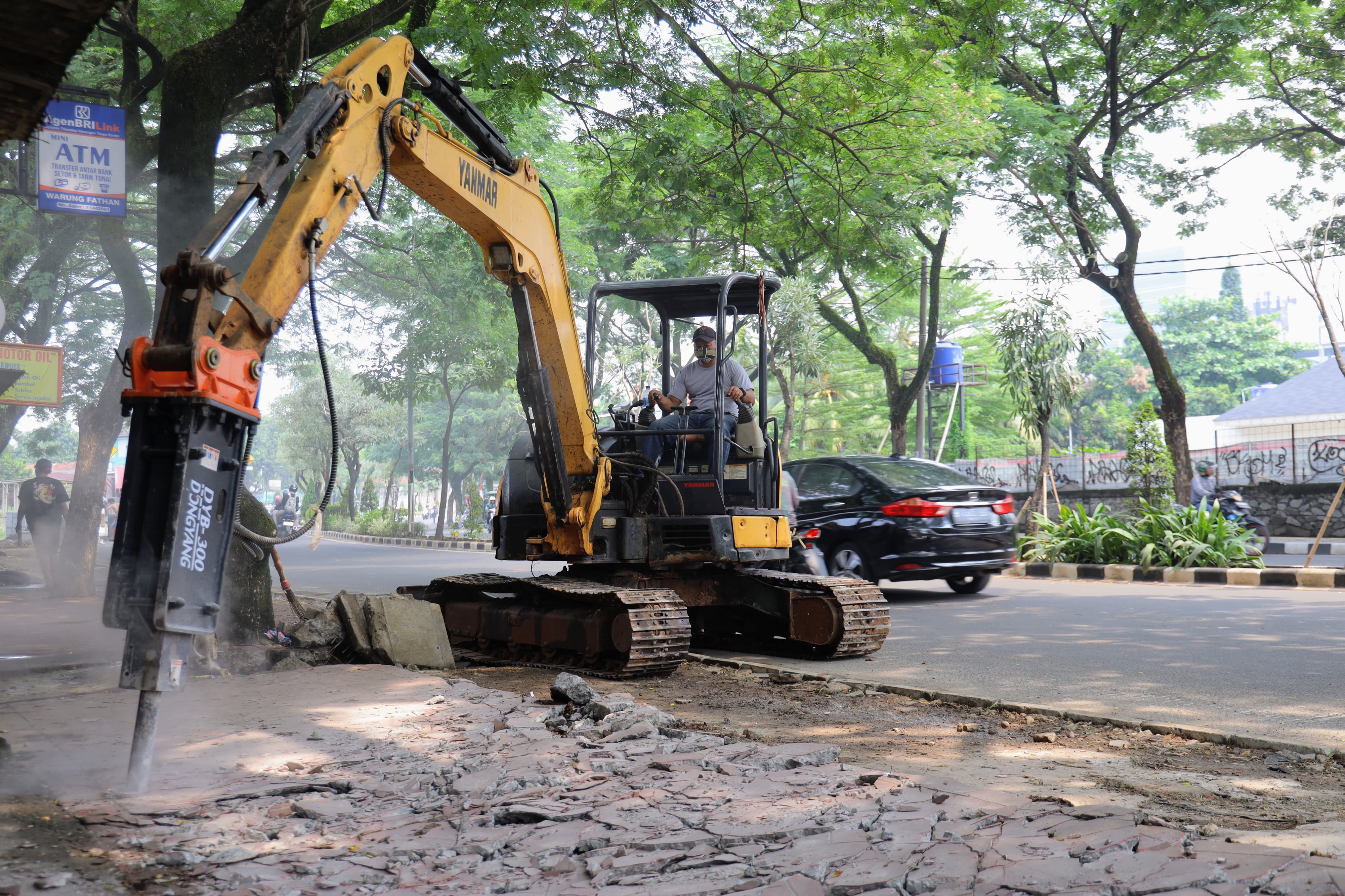 Revitalisasi Trotoar Ciater Tangsel Berlanjut: Lebih Luas, Nyaman, Estetis dan Inklusif bagi Difabel