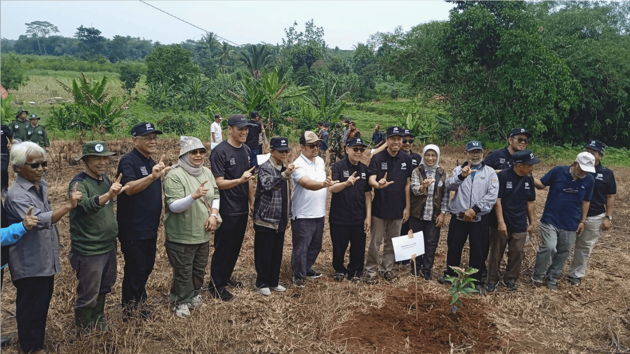 Rayakan 100 Tahun, Muslim Ahmadiyah Tanam 100 Ribu Pohon Bareng Kementerian Kehutanan
