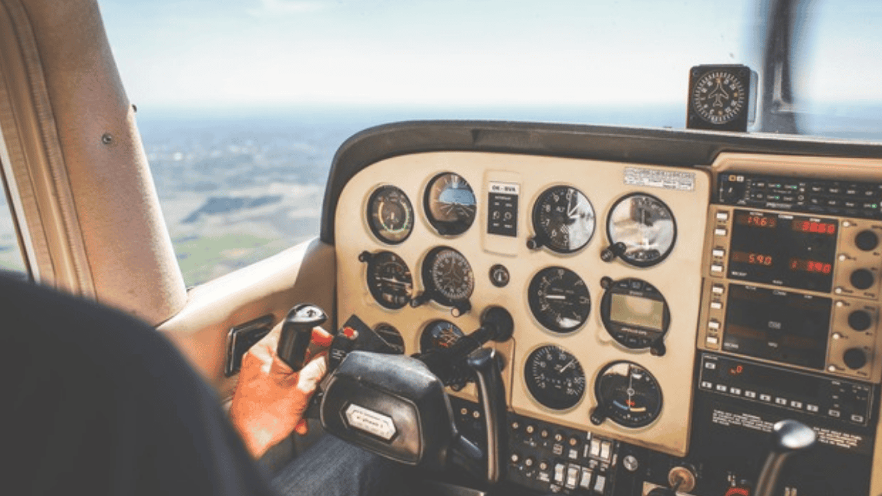 Pesawat ATR Rute Jogja–Makassar Mendadak Hilang Kontak di Maros, Basarnas Bergerak ke Leang-leang